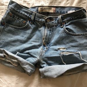 550 Levi Jean Shorts 🌻